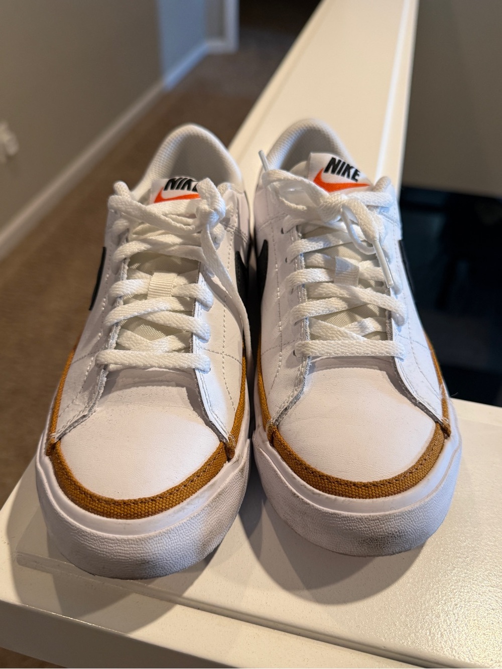 Nike Boy’s White Court Legacy 4Y DA5380-102 - Picture 4 of 7